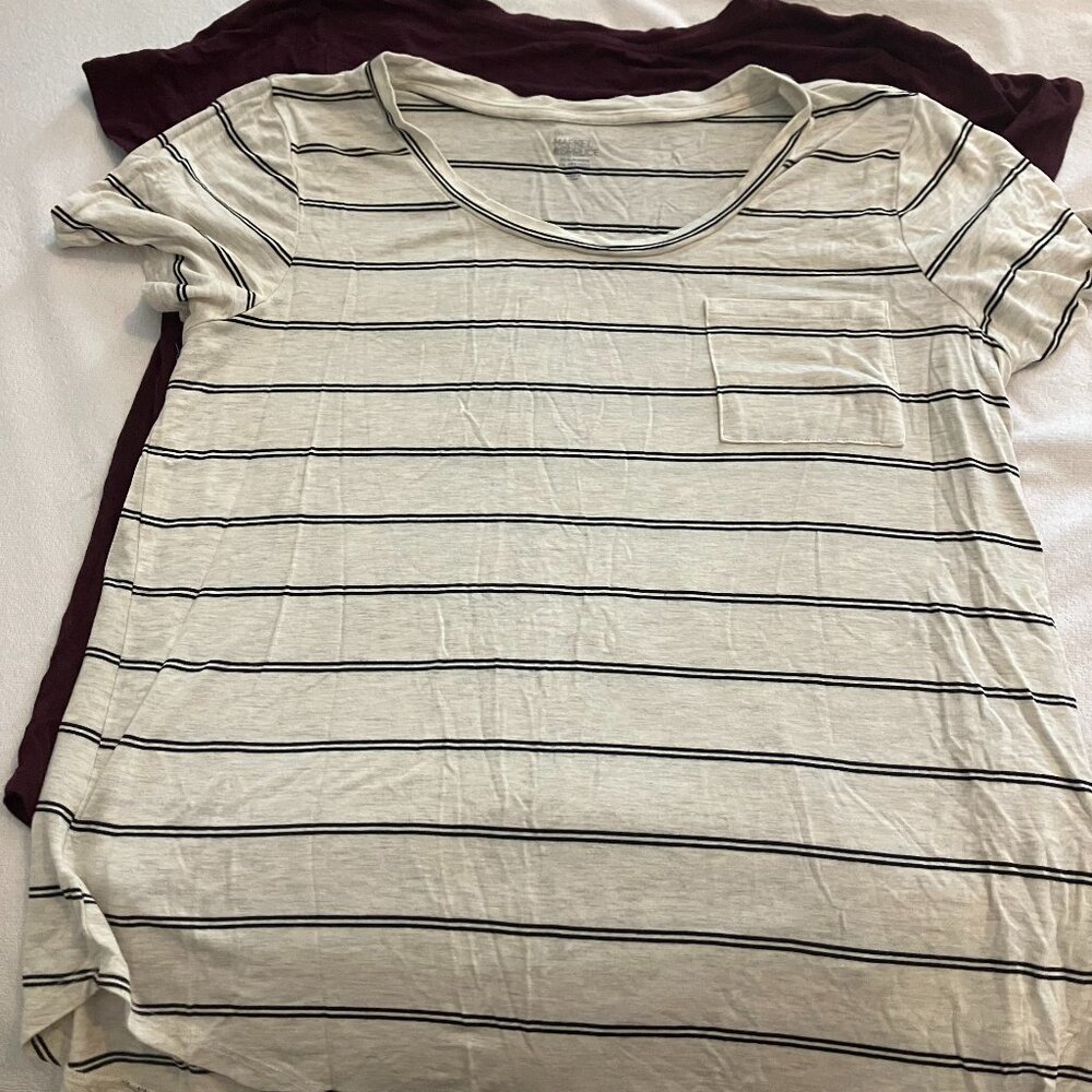 Market and Spruce 2 Pack Elaine Pocket Short Sleeve Tee. Womens Large